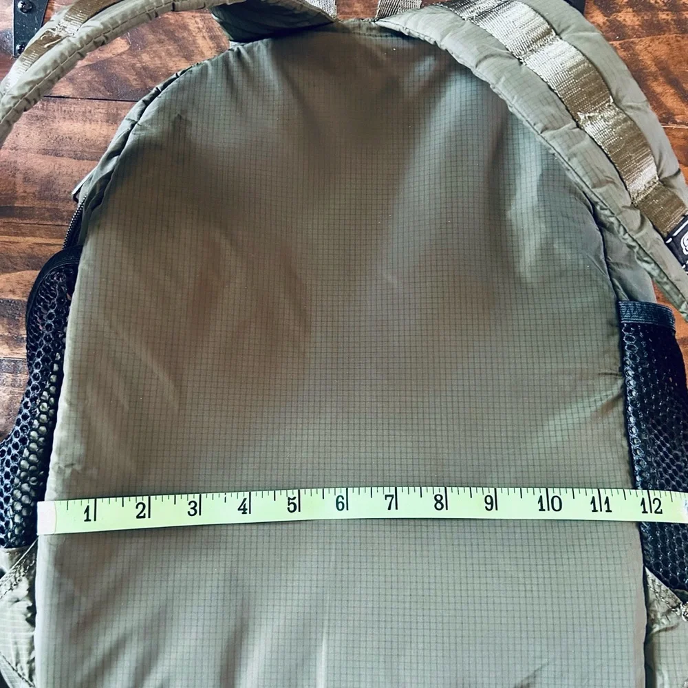 Skechers 16” Army Green Backpack Mesh Pockets & Padded Straps